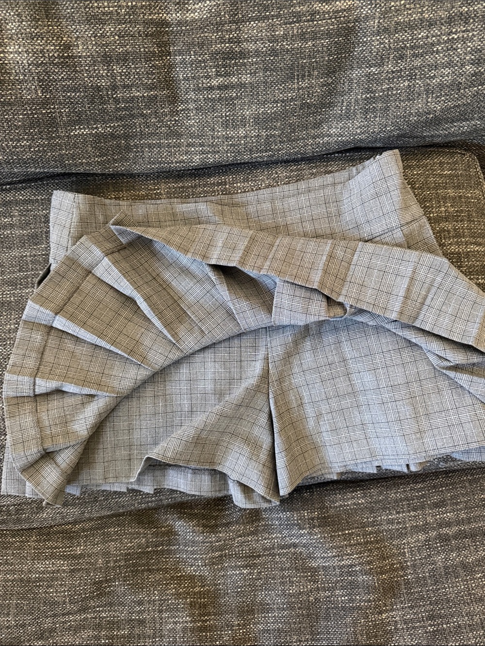 Zara Gray Plaid Pleated Mini Skirt - Picture 2 of 2